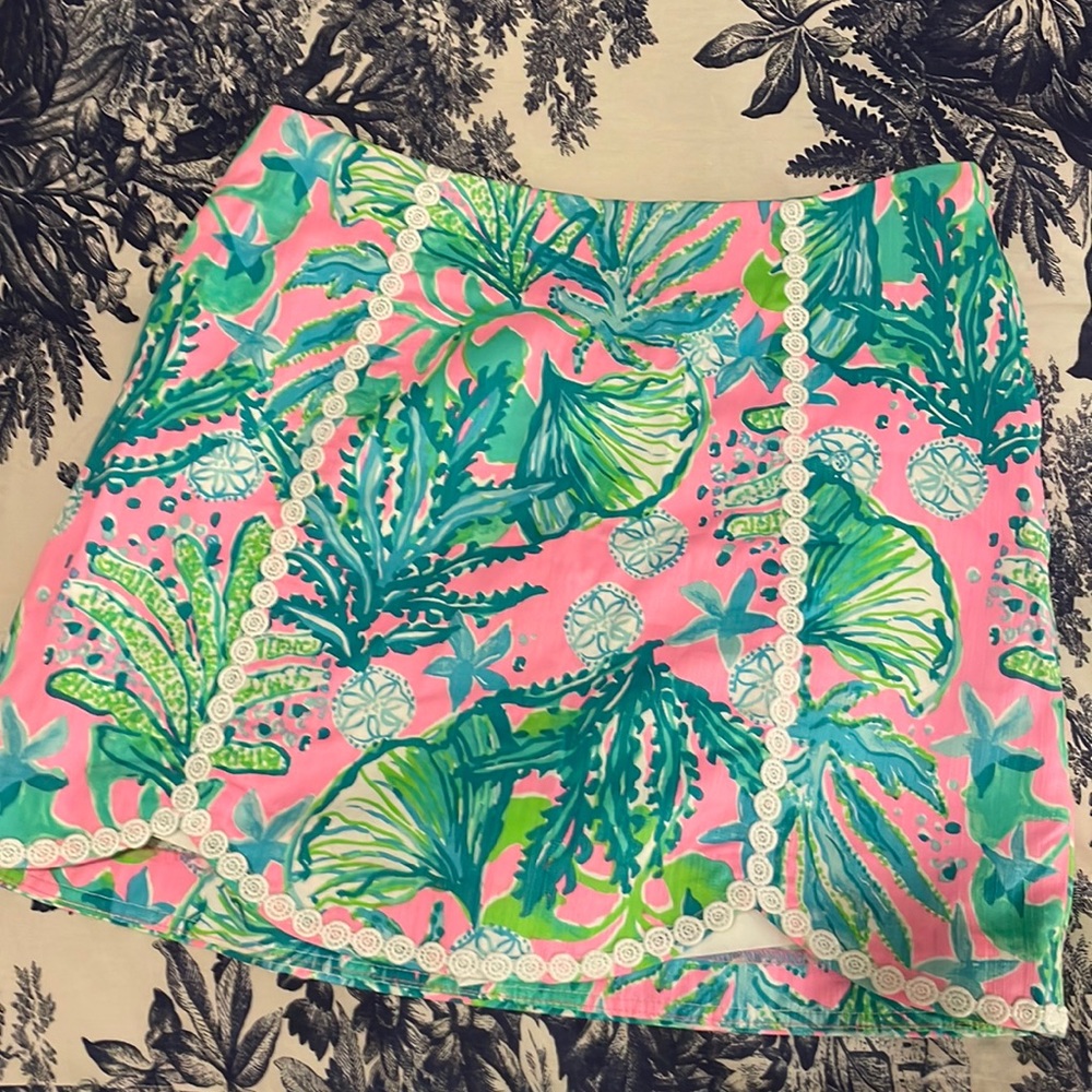 NWOT Lilly Pulitzer skort size 4